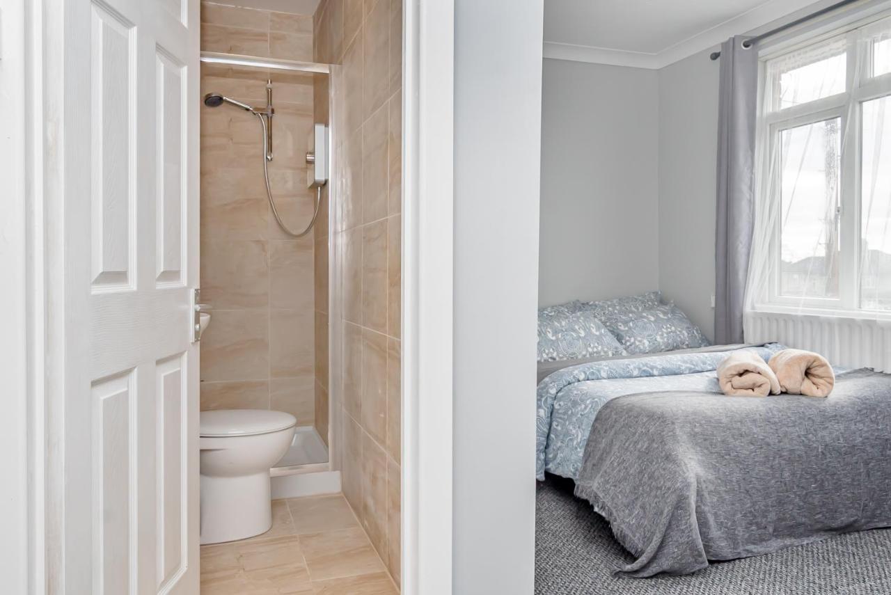 Shirley House 2, Self Catering Guest House, Self Check In, Smart Locks, 10 Min Walk To Southampton General, Aspire And Princess Anne Hospitals, Access To Fully Equipped Kitchen, Excellent Transport Links, Ideal For Longer Stays And Hospital Shifts מראה חיצוני תמונה